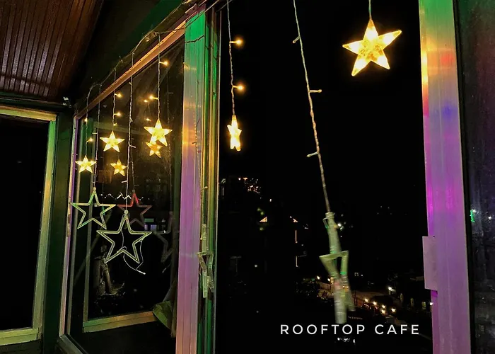 I Love Kasol Hostel & Rooftop Cafe